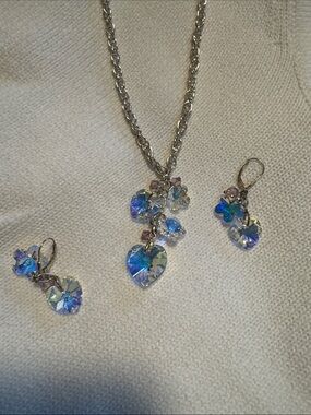 Crystal earring and necklace set